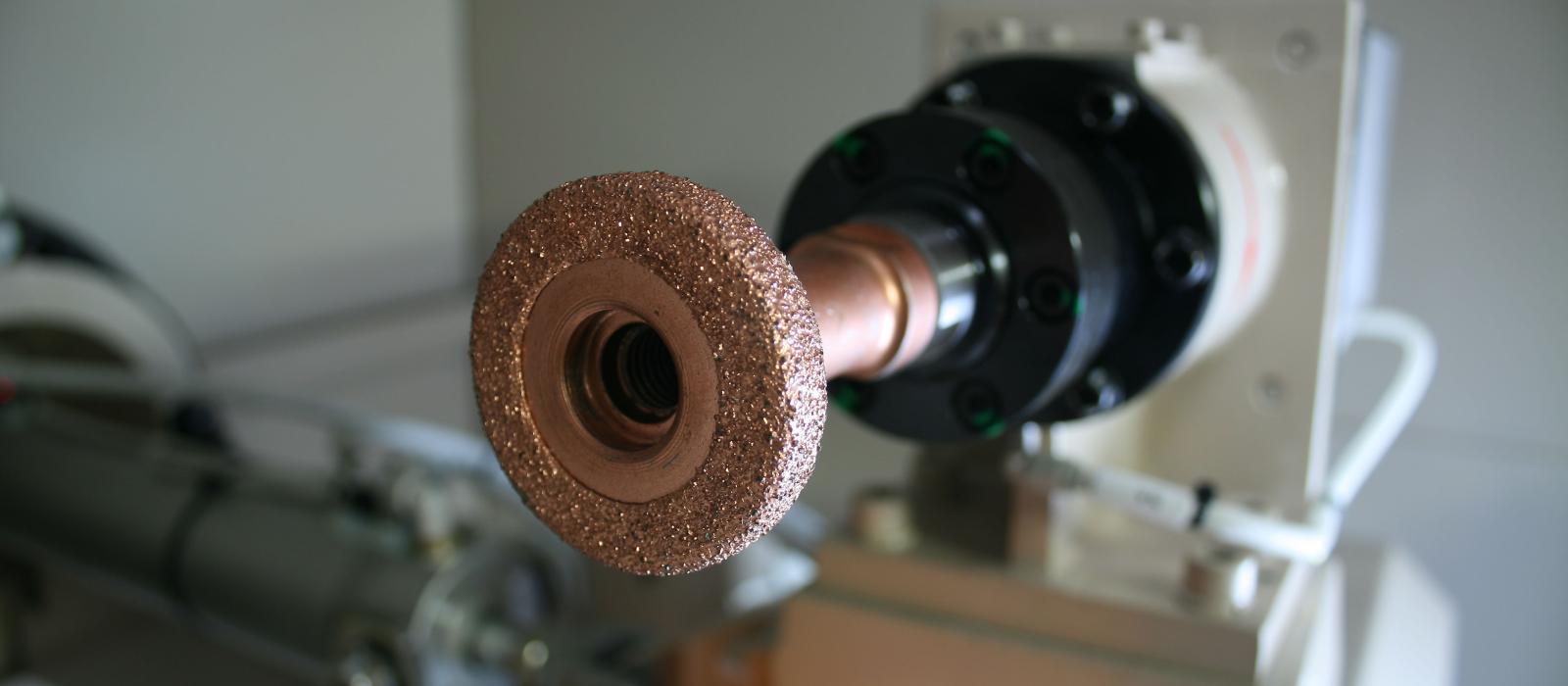 PS Autogrinding tool in machine