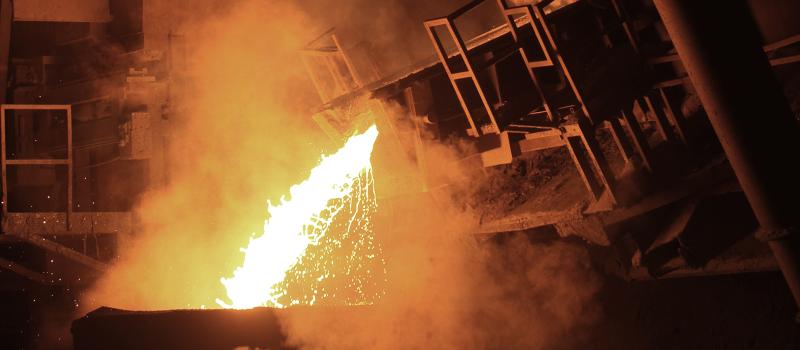 Bild från process i stålverk