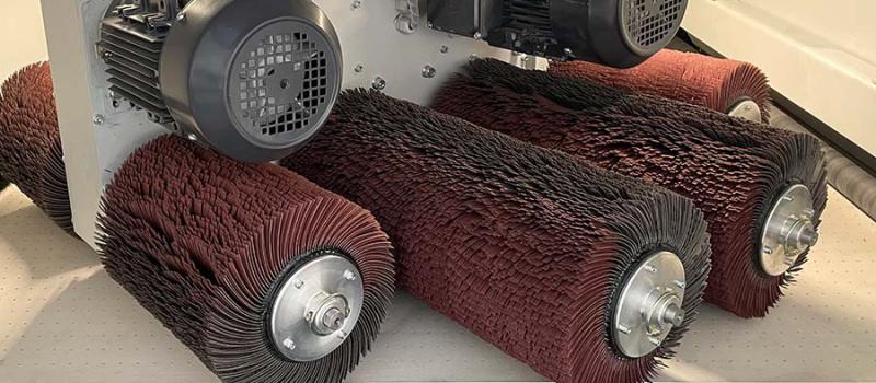 Bild på slipduksvalsar i en gradmaskin